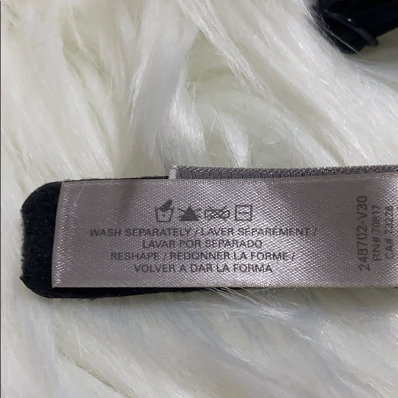 VICTORIA’S Secret bra - Picture 8 of 15